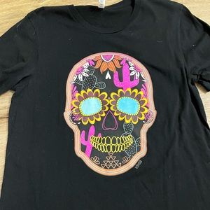 Short sleeve tee